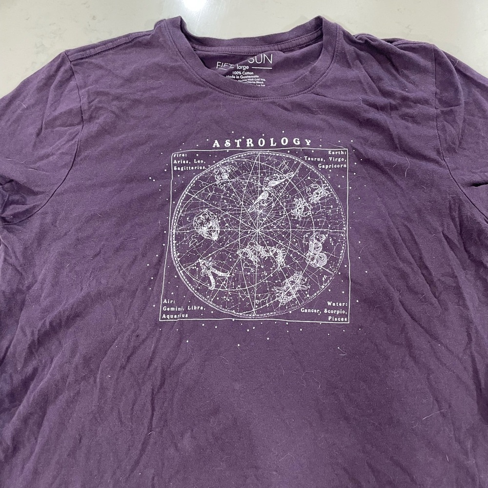 Boxy astrology tee